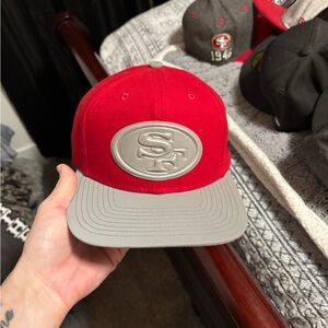 Silver and red new era 49ers snap back